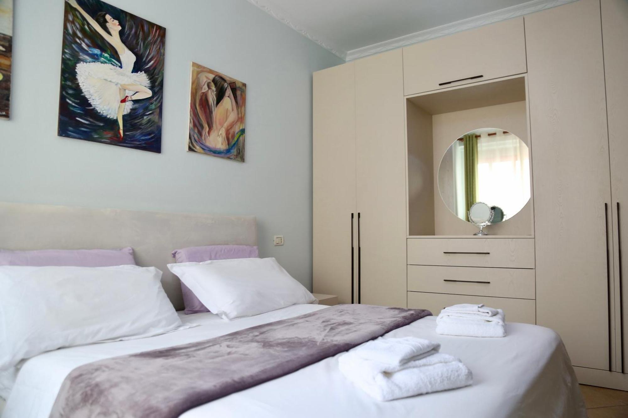 Stay At An Artist'S Place! Tirana Exterior foto