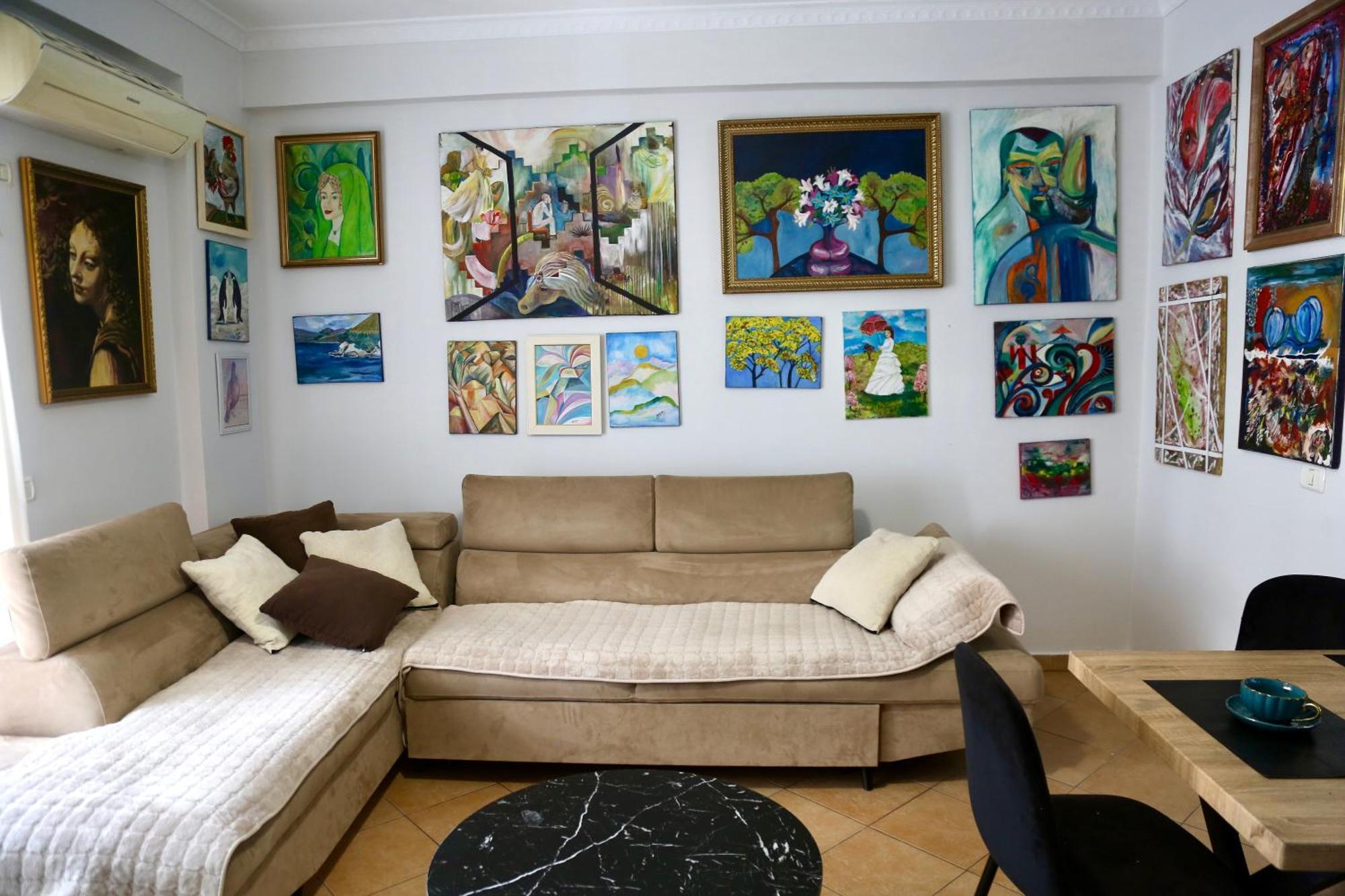 Stay At An Artist'S Place! Tirana Exterior foto