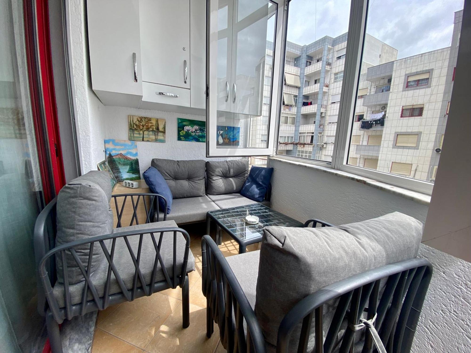Stay At An Artist'S Place! Tirana Exterior foto